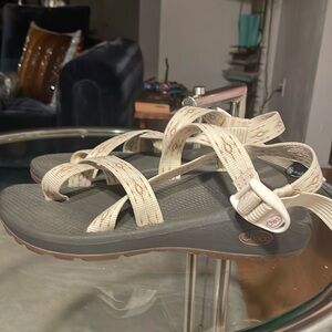 Chaco Z/Cloud 2 Oculi Sand Design Sandals